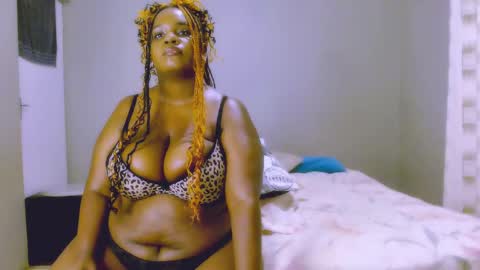 velvetychocolate1 online show from 01/08/25, 01:53