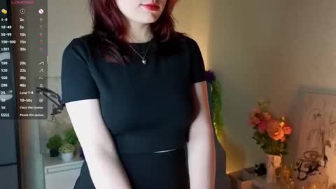 Snapshot of venastonks chatting on 10/09/25, 03:10 janet online show from 10/09/25, 03:10