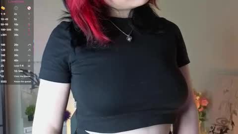 Snapshot of venastonks chatting on 10/19/25, 02:07 janet online show from 10/19/25, 02:07