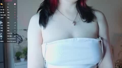 Snapshot of venastonks chatting on 10/20/25, 02:17 janet online show from 10/20/25, 02:17