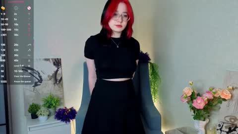 Snapshot of venastonks chatting on 10/21/25, 04:51 janet online show from 10/21/25, 04:51