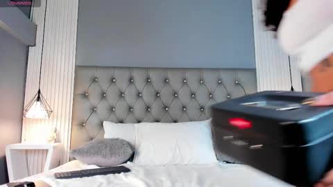 Snapshot of venezsofia chatting on 10/23/25, 06:50 venez sofia online show from 10/23/25, 06:50