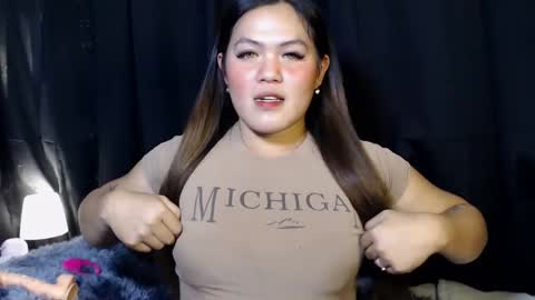 Snapshot of venus_colly chatting on 10/09/25, 01:58 I am Colly Your mystery girl online show from 10/09/25, 01:58