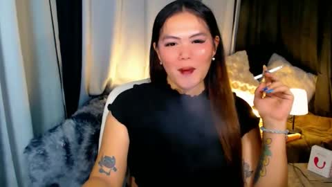 Snapshot of venus_colly chatting on 10/21/25, 06:08 I am Colly Your mystery girl online show from 10/21/25, 06:08