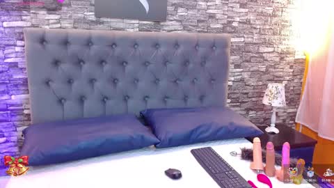 Medussa online show from 12/15/24, 08:25