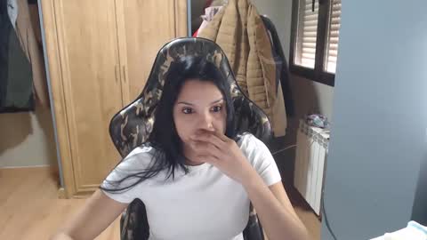 Snapshot of venus_sensual69 chatting on 02/16/25, 11:05 Venus independent model online show from 02/16/25, 11:05
