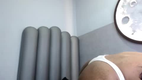 venuss_03 online show from 10/12/25, 03:27