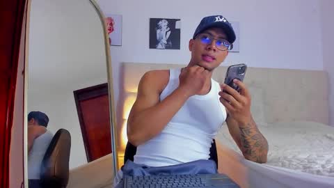 venus online show from 11/21/25, 06:39