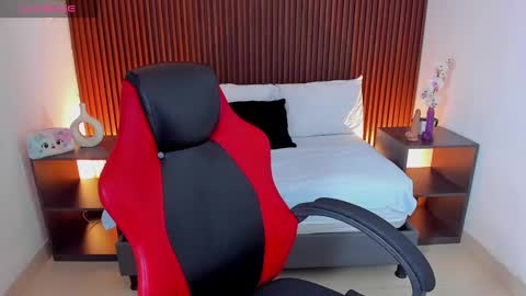 Nice to greet you my name is Vanessa  online show from 12/14/24, 01:05