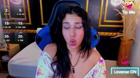 Nice to greet you my name is Vanessa  online show from 02/17/25, 01:10