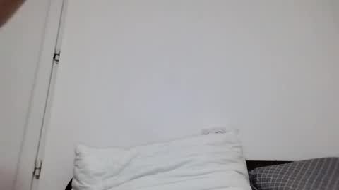 Snapshot of vera_elle chatting on 10/18/25, 08:31 Vera online show from 10/18/25, 08:31