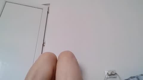 Snapshot of vera_elle chatting on 11/04/25, 09:19 Vera online show from 11/04/25, 09:19