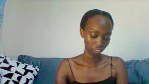 Snapshot of verabright chatting on 09/30/25, 10:48 verabright online show from 09/30/25, 10:48