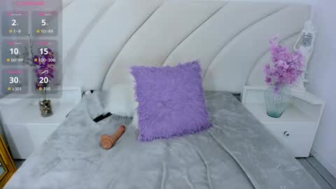 Snapshot of veragarnier chatting on 10/30/25, 02:07 Vera online show from 10/30/25, 02:07