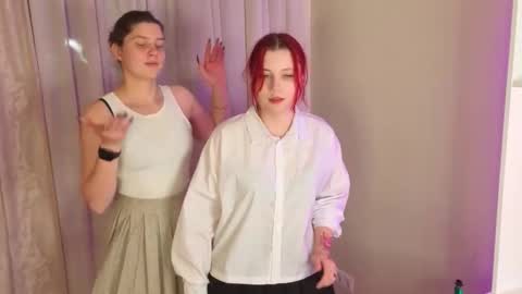 Snapshot of verenamalasky chatting on 10/10/25, 04:50 Kate and Anna online show from 10/10/25, 04:50
