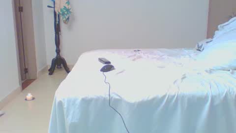 Snapshot of vergagolosa22 chatting on 02/01/25, 05:07 vergagolosa22 online show from 02/01/25, 05:07