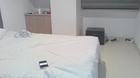 Snapshot of vergagolosa22 chatting on 02/10/25, 04:41 vergagolosa22 online show from 02/10/25, 04:41