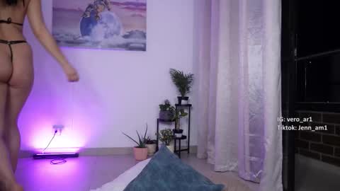 vero_cam online show from 11/14/25, 01:37