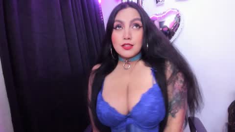 Snapshot of vero_jhonson chatting on 02/09/25, 03:32  karolina online show from 02/09/25, 03:32