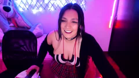 Snapshot of vero_jhonson chatting on 03/04/25, 01:55  karolina online show from 03/04/25, 01:55