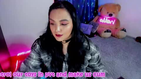 Snapshot of vero_jhonson chatting on 09/27/25, 05:34  karolina online show from 09/27/25, 05:34