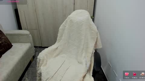 Snapshot of veromars_ chatting on 10/21/25, 09:04 Catalina online show from 10/21/25, 09:04