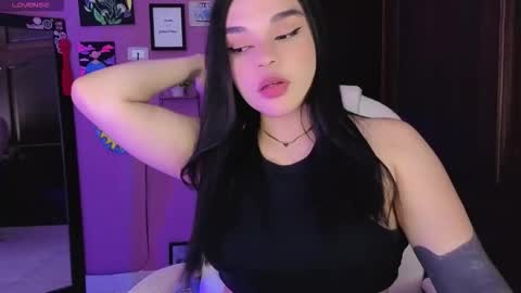 veronica_118 online show from 10/06/25, 02:20