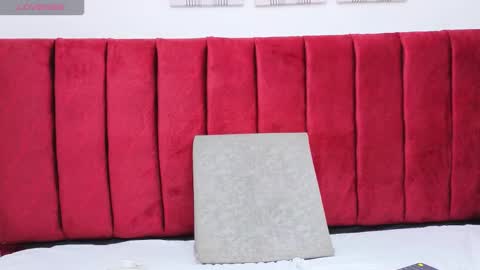 VERONICA online show from 09/13/25, 04:12