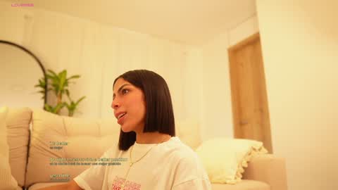 Snapshot of veronica_mendez1 chatting on 12/05/24, 11:49 Veronica online show from 12/05/24, 11:49