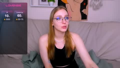Snapshot of veronicaandersen chatting on 03/09/25, 10:52 VERONICA online show from 03/09/25, 10:52