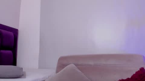 Snapshot of veronicagilss chatting on 01/23/25, 04:48 Veronica Gills online show from 01/23/25, 04:48