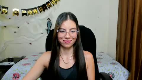 Veronica Miller online show from 10/21/25, 02:12