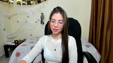 Veronica Miller online show from 10/27/25, 12:36