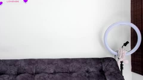 VeronicaTonu online show from 10/17/25, 03:14