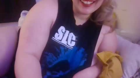 Snapshot of veronicawinterinspring chatting on 11/15/25, 06:11 Veronica Winter online show from 11/15/25, 06:11