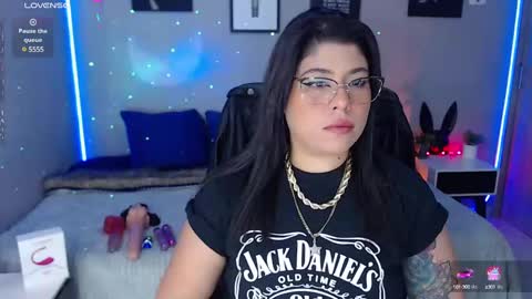 Snapshot of veronika_metalstar chatting on 01/14/25, 01:06 Miss Veronika online show from 01/14/25, 01:06