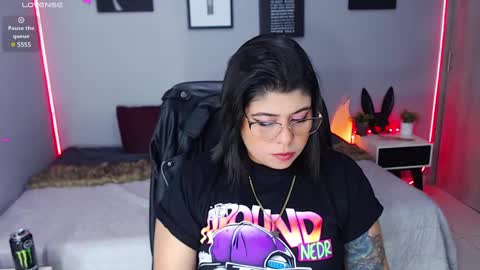 Snapshot of veronika_metalstar chatting on 02/12/25, 10:46 Miss Veronika online show from 02/12/25, 10:46