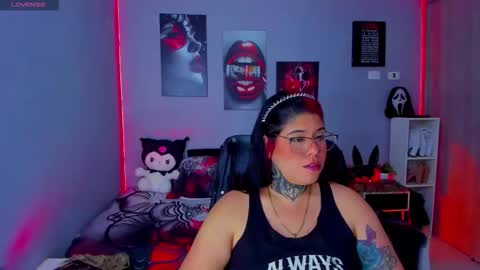 Miss Veronika online show from 11/05/25, 07:58