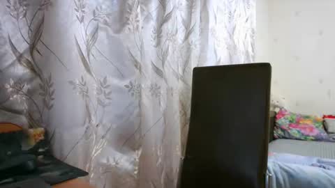 Snapshot of veronika_xi chatting on 09/23/25, 07:22 veronika_xi online show from 09/23/25, 07:22