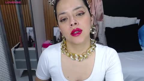 VEROS online show from 11/06/25, 03:07