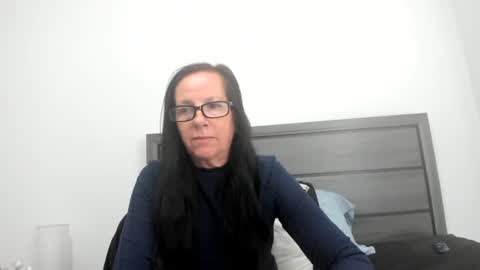 verysassypeachgoddess online show from 11/09/25, 01:42