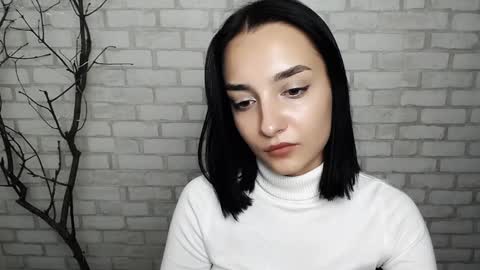 Snapshot of veryveryshygirl chatting on 12/05/24, 04:23 Ana online show from 12/05/24, 04:23