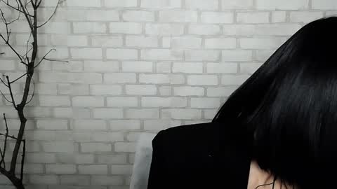 Snapshot of veryveryshygirl chatting on 12/12/24, 08:25 Ana online show from 12/12/24, 08:25