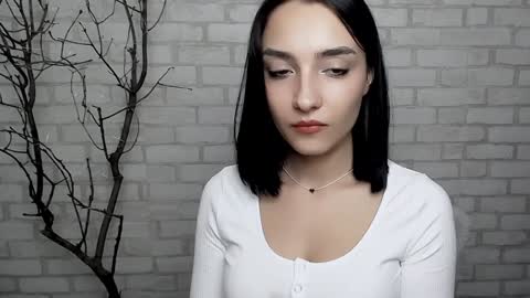 Snapshot of veryveryshygirl chatting on 01/13/25, 10:24 Ana online show from 01/13/25, 10:24