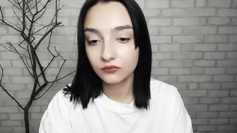 Snapshot of veryveryshygirl chatting on 02/07/25, 01:11 Ana online show from 02/07/25, 01:11