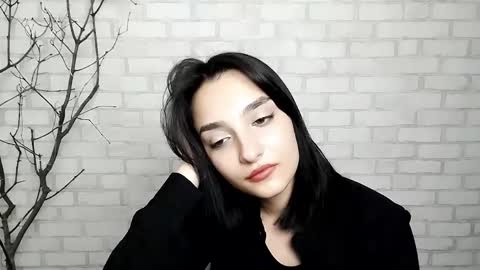 Snapshot of veryveryshygirl chatting on 03/10/25, 03:20 Ana online show from 03/10/25, 03:20