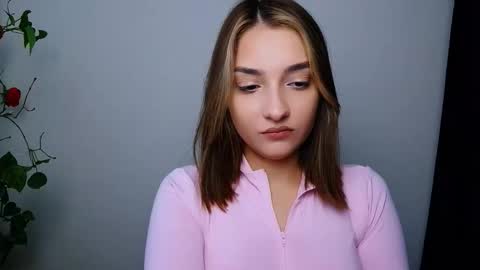 Ana online show from 11/20/25, 01:22