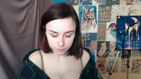 Snapshot of veryveryvery_shy chatting on 02/19/25, 09:50 veryveryvery_shy online show from 02/19/25, 09:50
