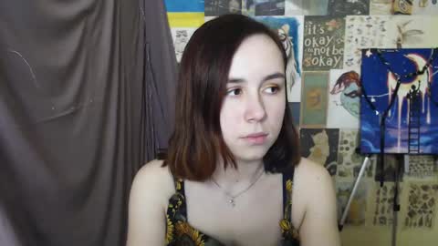 Snapshot of veryveryvery_shy chatting on 03/01/25, 12:56 veryveryvery_shy online show from 03/01/25, 12:56
