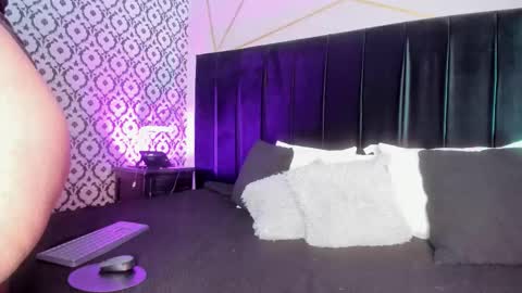 Sthefanny online show from 10/08/25, 11:41